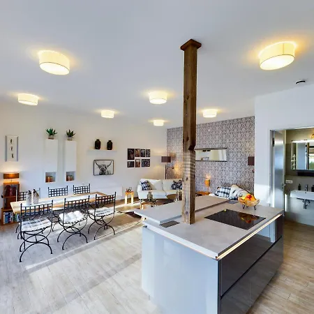 Apartmenthaus Mit Wallbox Fuer E-pkw Rangsdorf